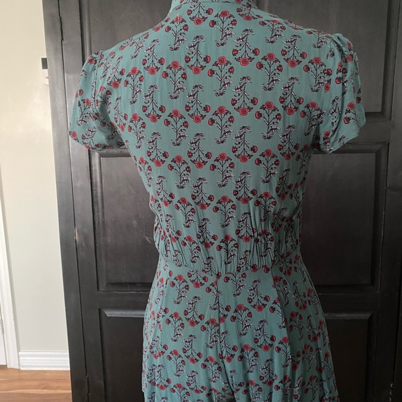 Short romper from Urban Outfitters - Picture 2 of 4